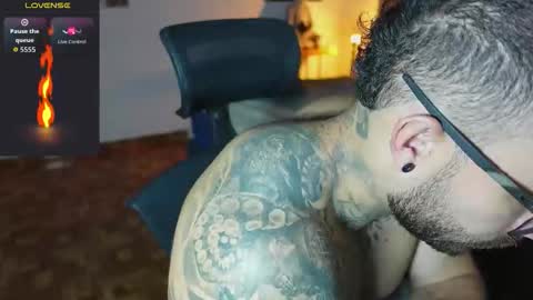 kite__ online show from March 13, 1:30 pm