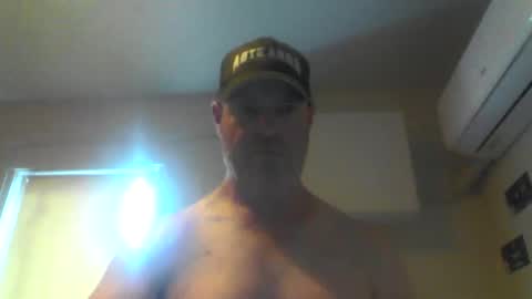 Snapshot of kiwiguy19773 chatting on January 25, 2:26 am kiwiguy19773 online show from January 25, 2:26 am