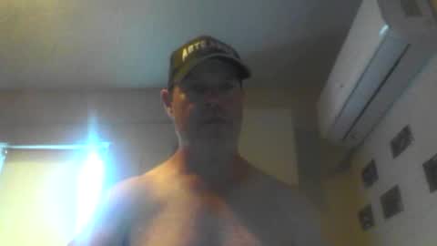 Snapshot of kiwiguy19773 chatting on December 15, 11:53 pm kiwiguy19773 online show from December 15, 11:53 pm