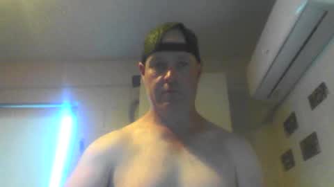 Snapshot of kiwiguy19773 chatting on December 11, 6:16 am kiwiguy19773 online show from December 11, 6:16 am