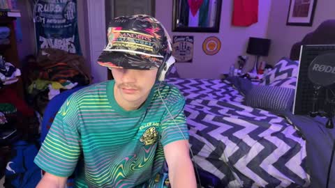 Kyle online show from December 31, 5:51 pm