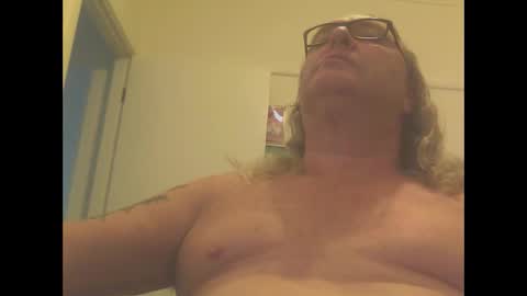 knobout online show from March 3, 1:17 am