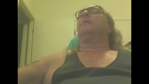 knobout online show from January 22, 9:46 am