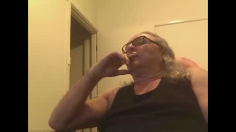 knobout online show from September 18, 1:46 pm