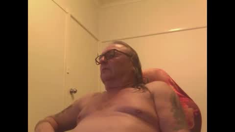 knobout online show from April 9, 7:14 am