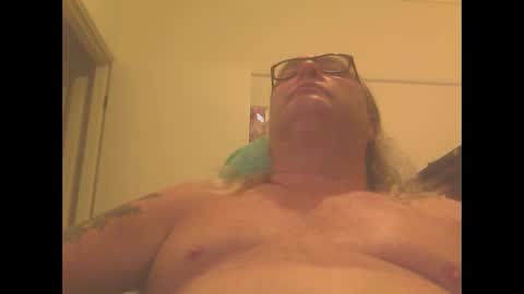 knobout online show from January 5, 9:05 am