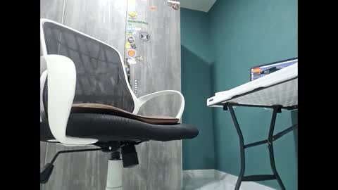 Snapshot of koto420 chatting on March 4, 1:34 am Koto Bombon online show from March 4, 1:34 am