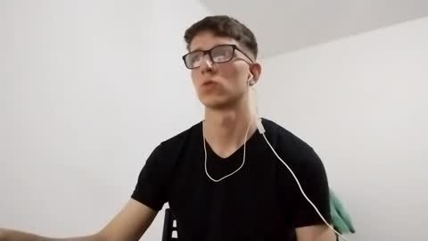 Facu online show from January 7, 11:56 pm