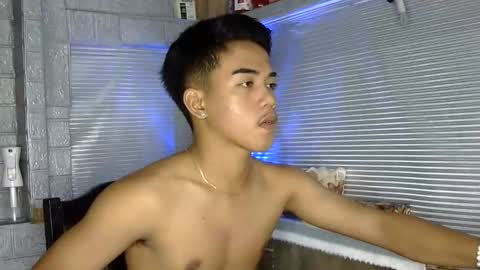 kritthanarkorn online show from February 21, 6:20 pm