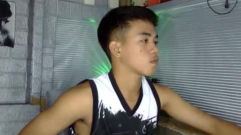 kritthanarkorn online show from February 4, 2:23 pm