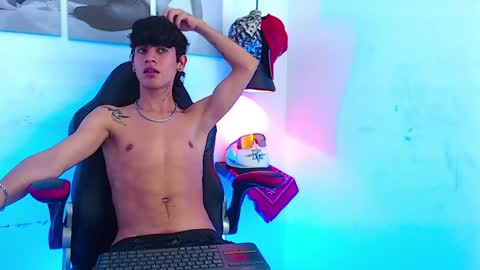 justym online show from January 11, 7:06 am