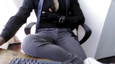 kunal7034 online show from May 25, 4:35 pm