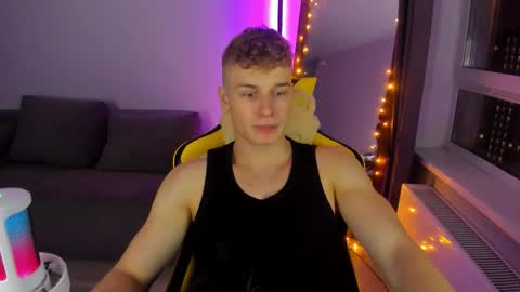 kurt_hanssen online show from November 4, 8:21 pm