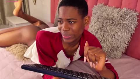 Leonardo  online show from February 13, 3:35 pm