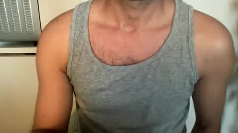 Snapshot of lacicogna chatting on October 27, 12:40 pm johnas online show from October 27, 12:40 pm