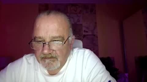 Snapshot of lamabama chatting on October 11, 9:52 pm lamabama online show from October 11, 9:52 pm