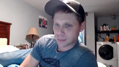 Lance online show from February 26, 12:01 am