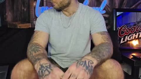 Snapshot of lancehardwood222 chatting on January 16, 1:27 am LANCE online show from January 16, 1:27 am