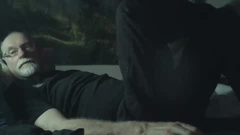 Larbie online show from December 21, 3:47 am