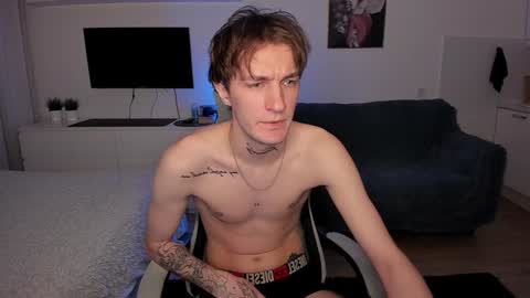 acie online show from January 3, 4:44 am