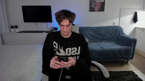 acie online show from December 11, 5:54 pm