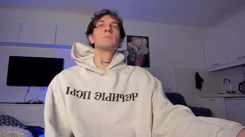 acie online show from February 21, 7:43 pm