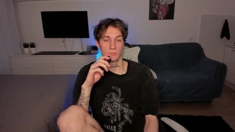 acie online show from December 28, 8:04 pm