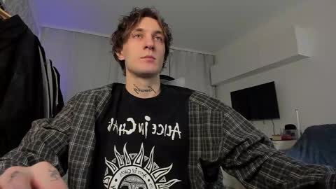 acie online show from March 10, 11:06 pm