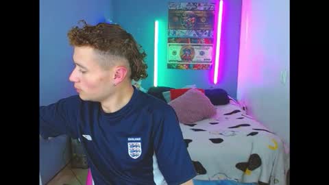 SANTI  AND JORDAN online show from November 26, 1:52 am