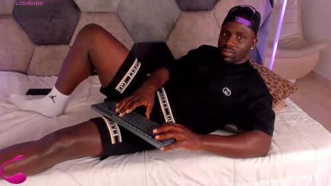 LEANDRO online show from February 11, 3:44 am