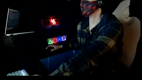 legday online show from April 20, 6:10 pm