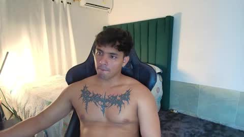  Lei  online show from November 24, 10:55 pm