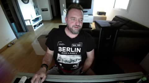 Snapshot of lemouth006 chatting on January 17, 7:30 am Ange online show from January 17, 7:30 am