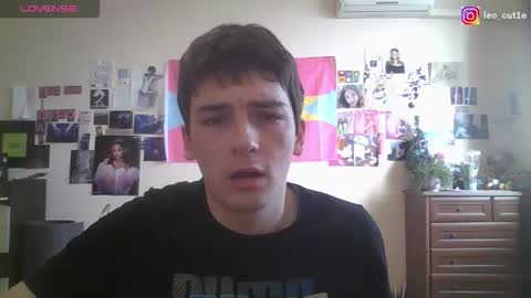 leo_cutie online show from March 19, 7:55 am