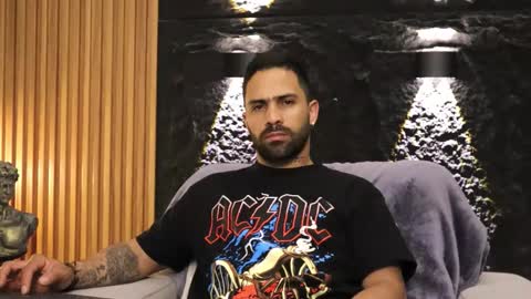 Leo  Diaz online show from January 9, 4:40 am