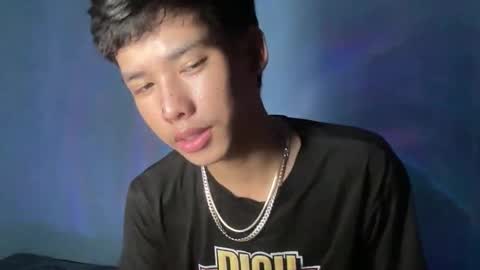 Snapshot of leo_hottiesexyasian chatting on October 24, 9:33 am Leo online show from October 24, 9:33 am