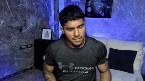 Leo independent model online show from January 9, 2:17 am