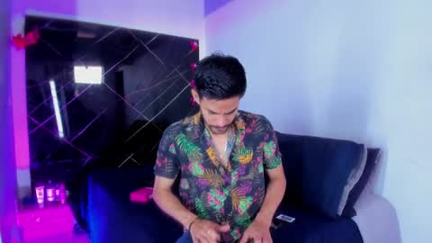 leo vesper online show from May 1, 12:52 pm