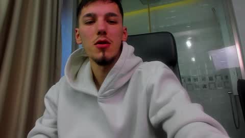 LeoIsaiah online show from January 13, 6:06 am