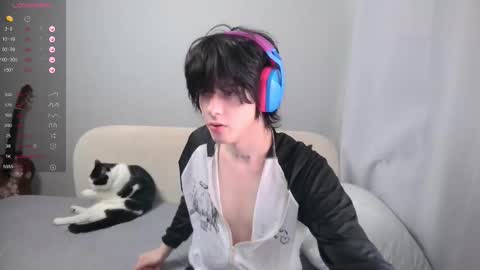 leonkissboy online show from March 1, 4:12 am