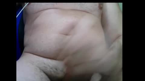 Snapshot of leonmorbo chatting on January 24, 12:52 am leonmorbo online show from January 24, 12:52 am