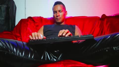 Lenardo jaramillo online show from January 19, 1:44 pm