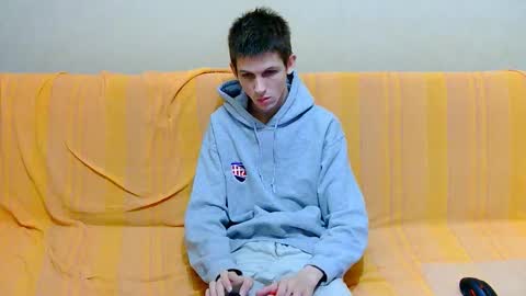 lester_broo online show from February 19, 8:27 pm