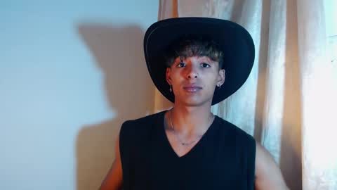 i  am lewis ly EDUARDO MEMDOZA15 online show from February 6, 5:54 pm