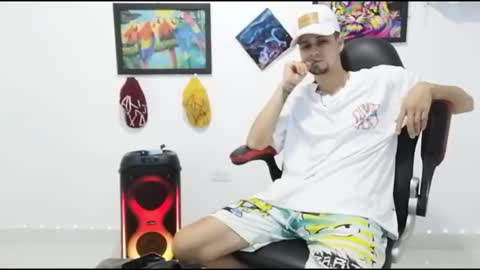 Andres online show from December 3, 9:21 pm