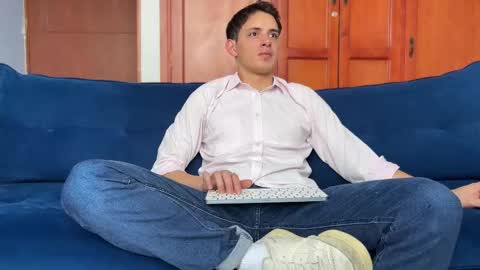 Liam online show from March 11, 4:25 pm