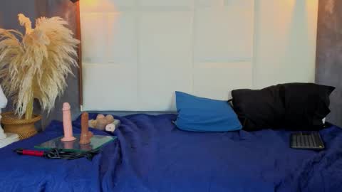 Liam forest  online show from February 4, 6:41 am