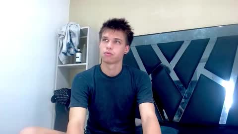 liam_york online show from March 22, 5:01 am