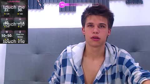 liam_york online show from March 26, 9:30 pm