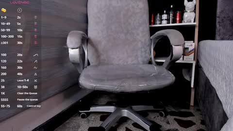 LiamDeep online show from April 8, 10:29 pm